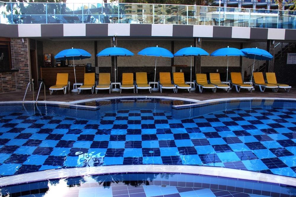 Merlin Beach Park Hotel Tosmur Esterno foto